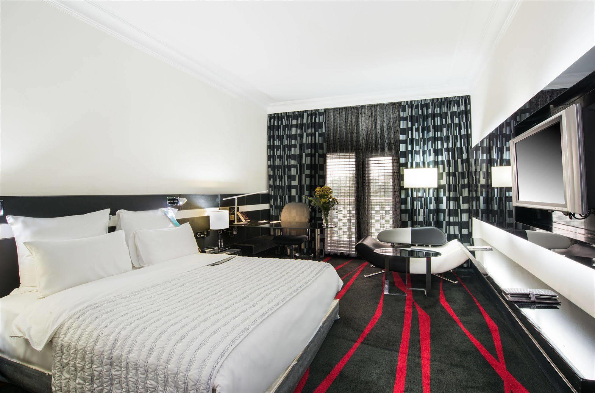 Le Meridien Bangalore Eksteriør bilde