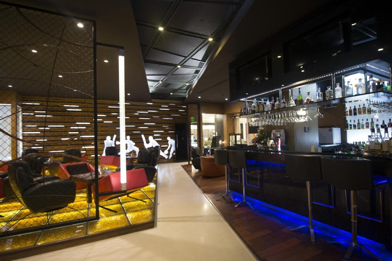 Le Meridien Bangalore Eksteriør bilde